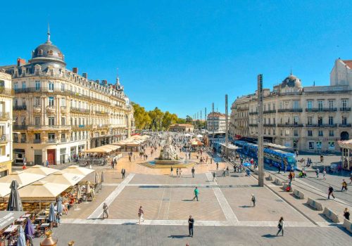 Place de comedie en plein jour à Montpellier