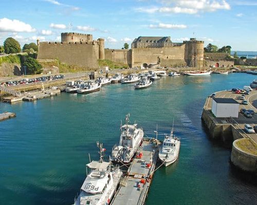 Vue du port de Brest en Bretagne